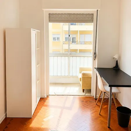 3 Bedroom In Benfica 아파트