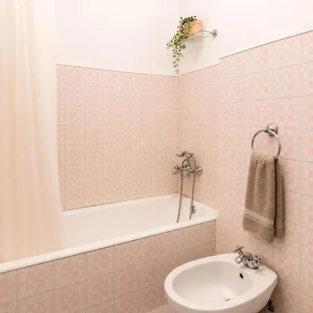 3 Bedroom In Benfica 아파트 리스본