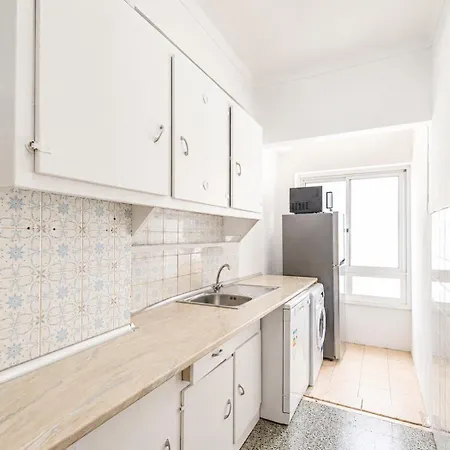 3 Bedroom In Benfica * 리스본