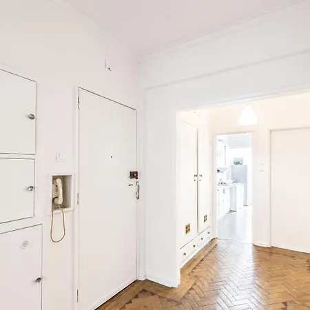 아파트 3 Bedroom In Benfica *