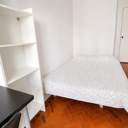3 Bedroom In Benfica 아파트